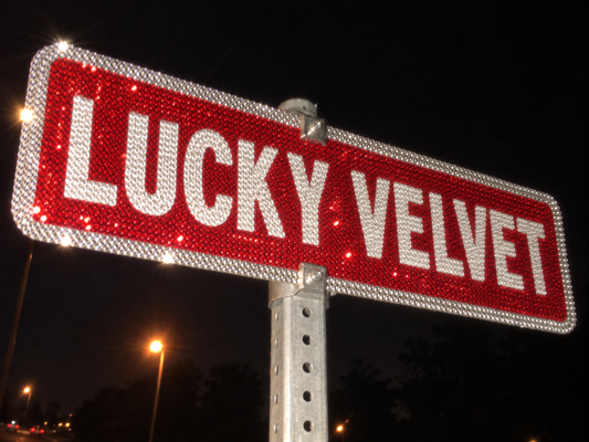 LUCKY VELVET™ GIFT CARD